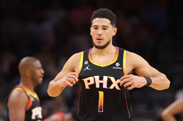 半岛体育官方网站-12月5胜10负继续下坠 布克伤停4周令太阳雪上加霜