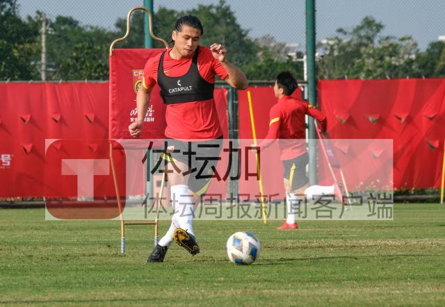 半岛体育APP-​二番战国足5球大胜亚泰 教练组满意国脚精神面貌