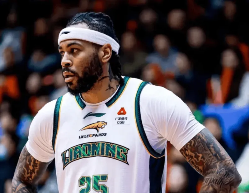 半岛体育-莫兰德：我们还是要一步一步来，每天训练全力以赴变得更好