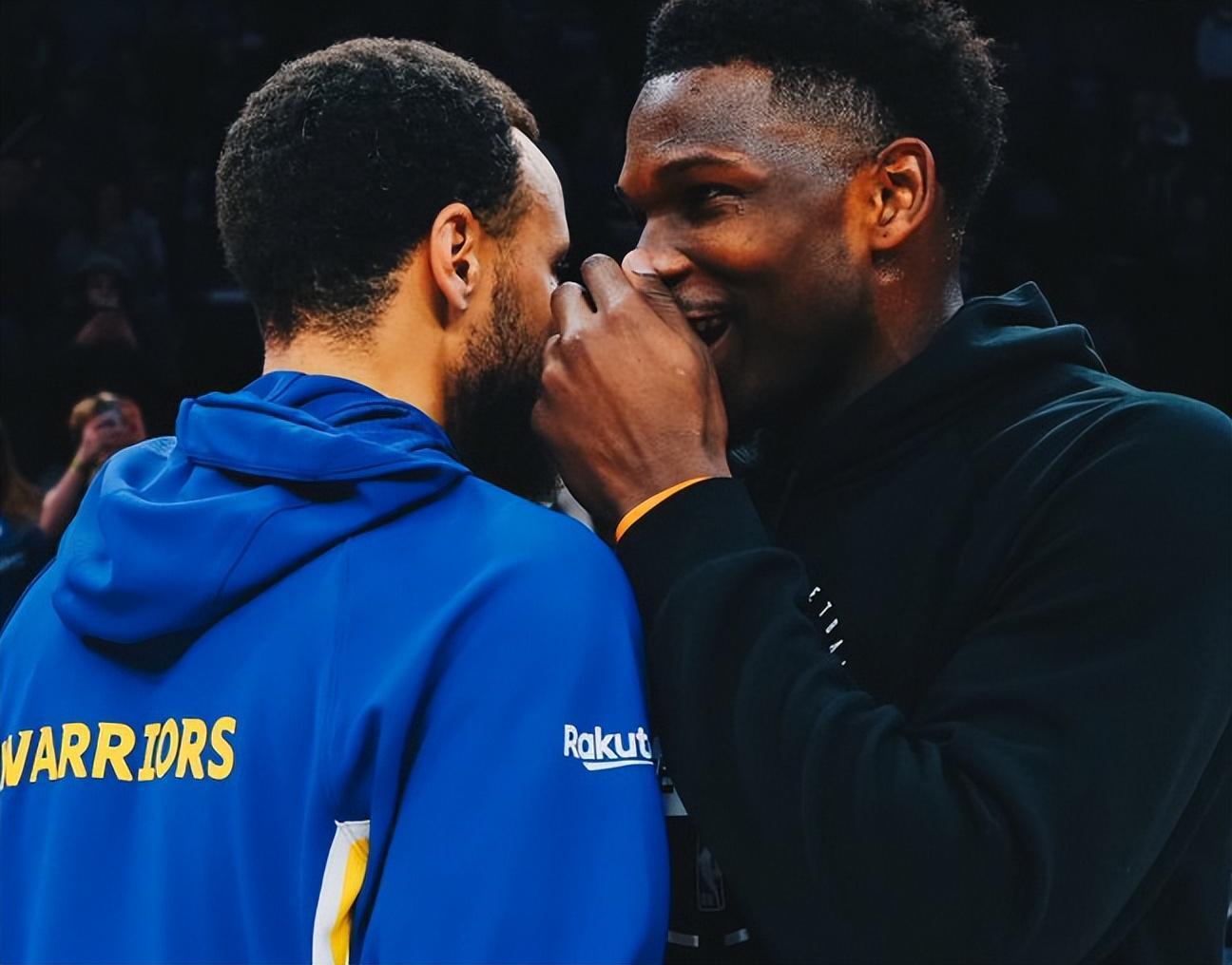 半岛体育APP-19分大逆转，26分惨败！西部第一伪强队诞生，你们没有冠军相